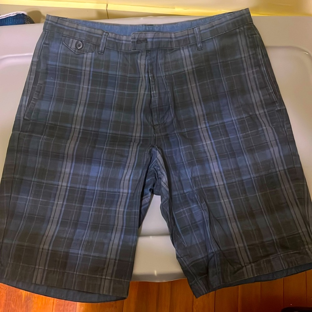 Calvin Klein Men’s Size 32 Shorts